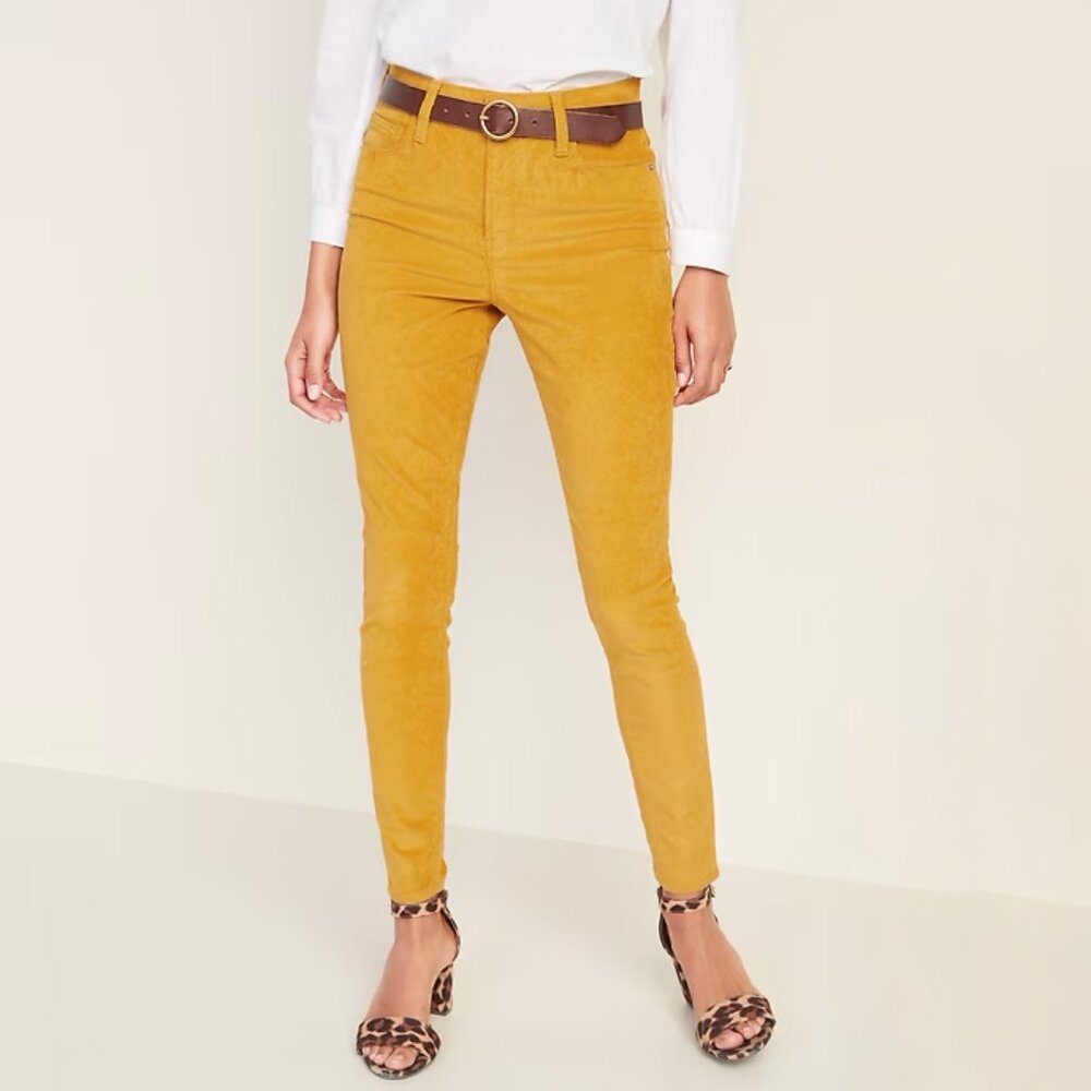 NWT Old Navy High-Waisted Rockstar Super Skinny Corduroy Pants - Size 4